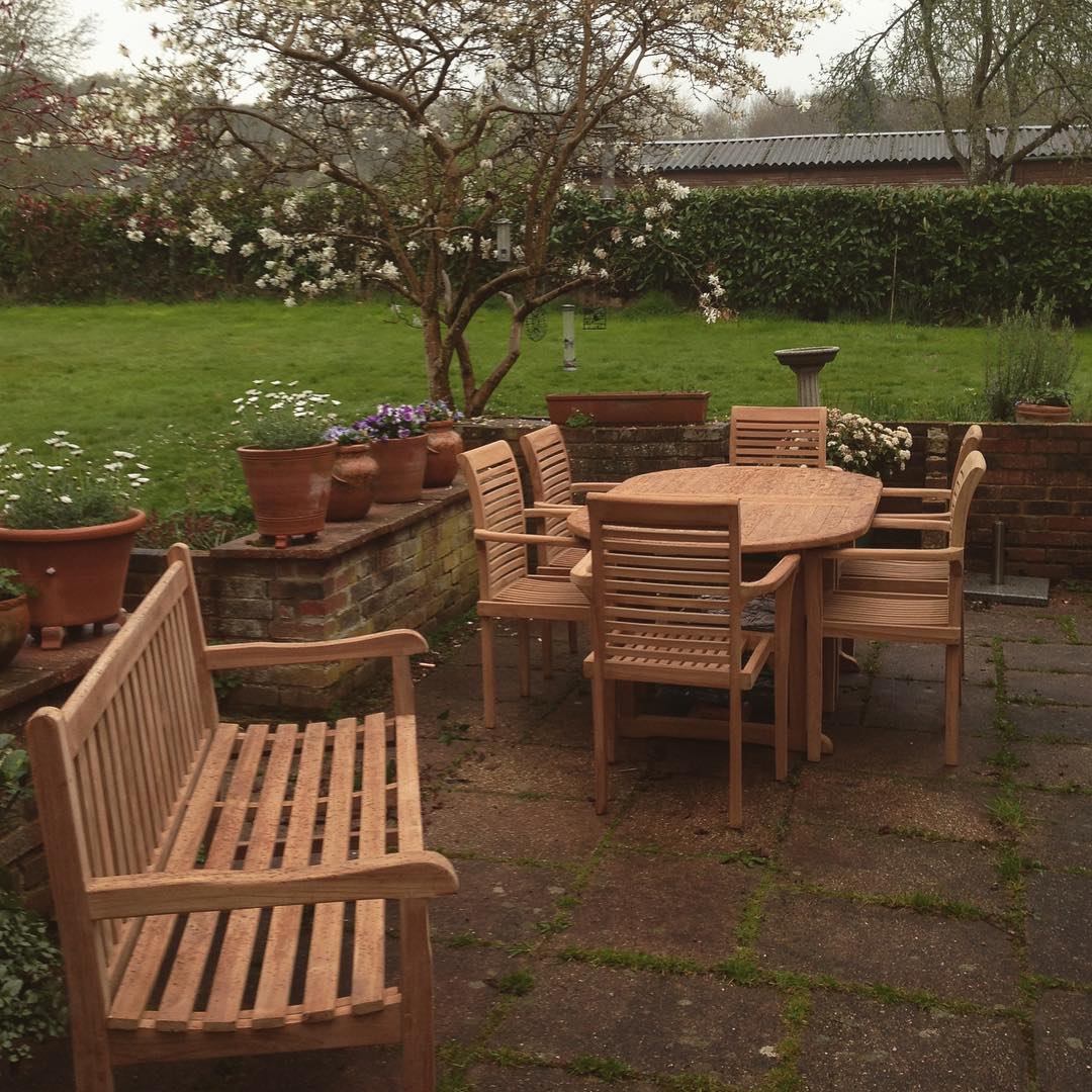 Villa & Hut Teak Garden Furniture
